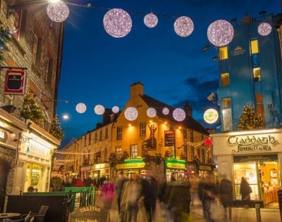 Eyre Square, Galway at night