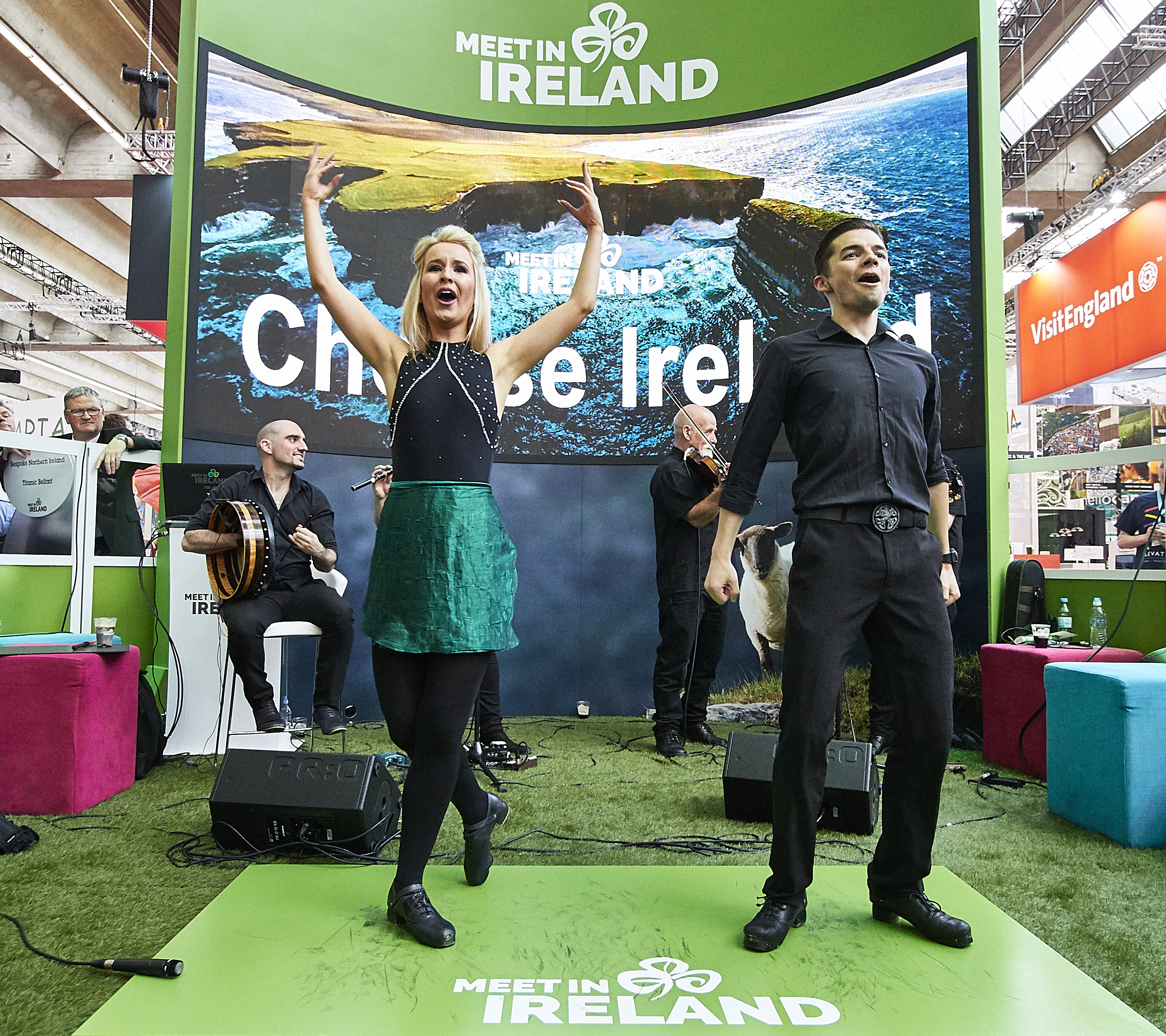 Irish dancers and band at conference 