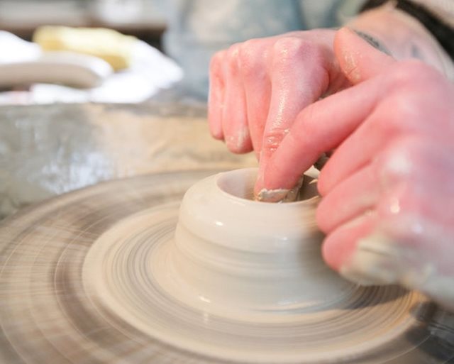  Louis Mulcahy pottery experience