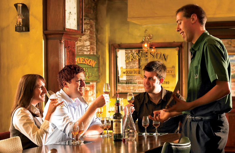 Delegates sip whiskey